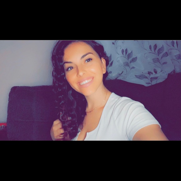 Meet your Posher, Dorentina - Picture 1 of 1